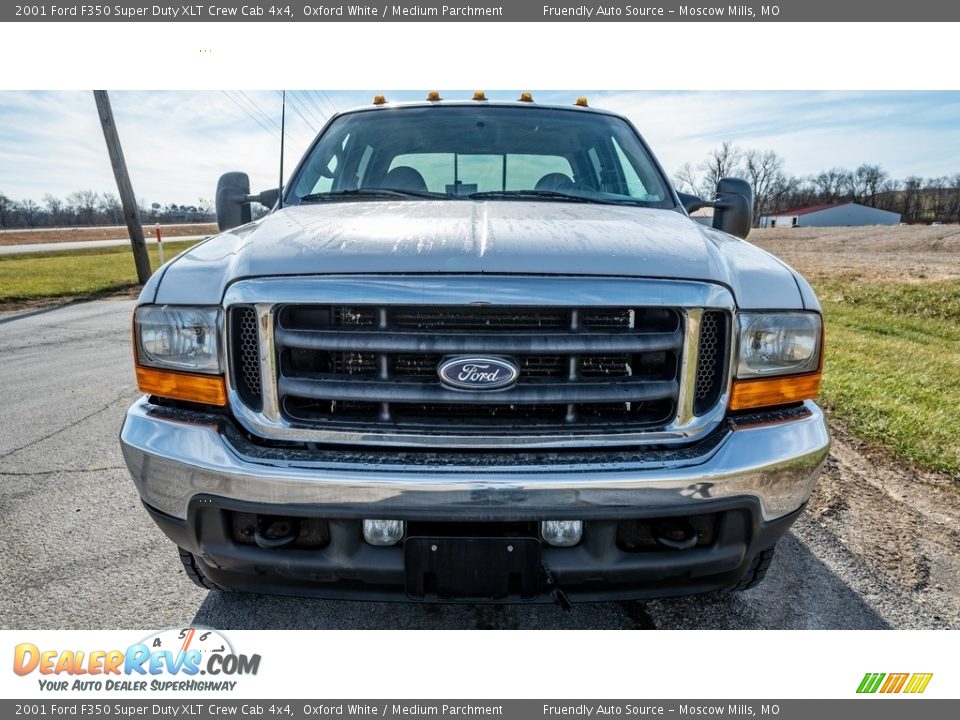 2001 Ford F350 Super Duty XLT Crew Cab 4x4 Oxford White / Medium Parchment Photo #9