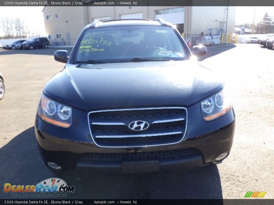 2009 Hyundai Santa Fe SE Ebony Black / Gray Photo #2