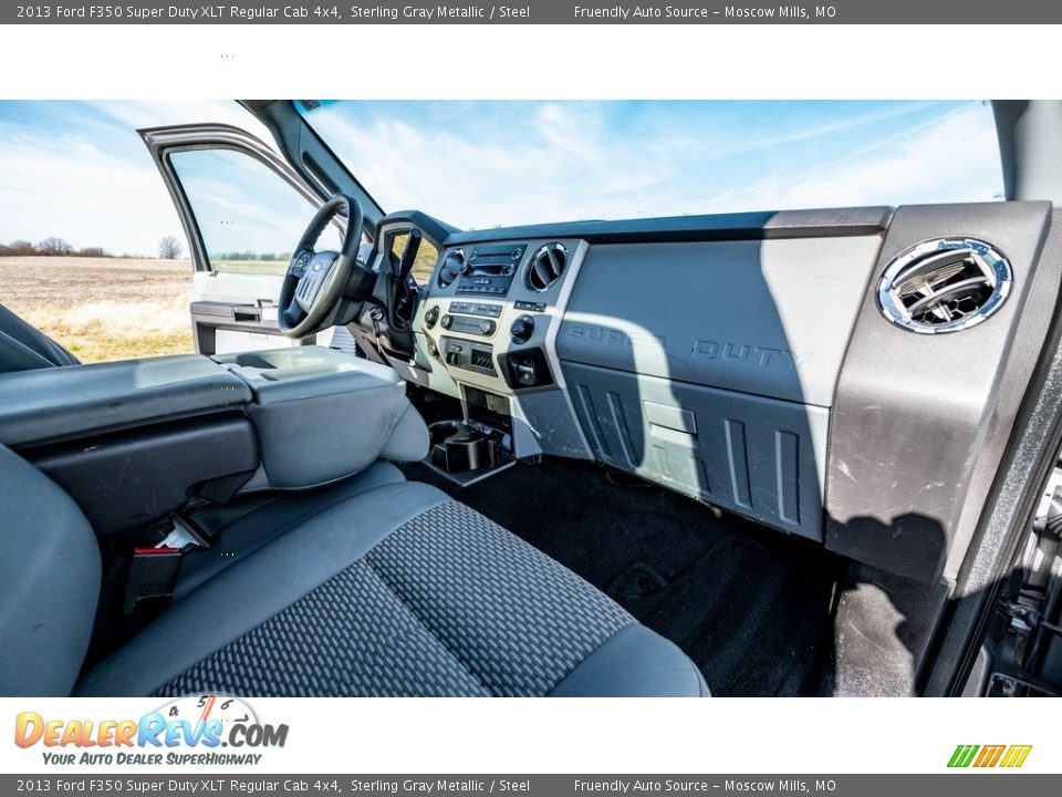 Dashboard of 2013 Ford F350 Super Duty XLT Regular Cab 4x4 Photo #21