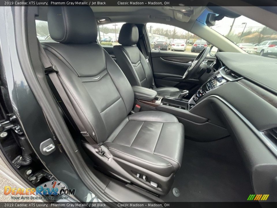 Front Seat of 2019 Cadillac XTS Luxury Photo #19