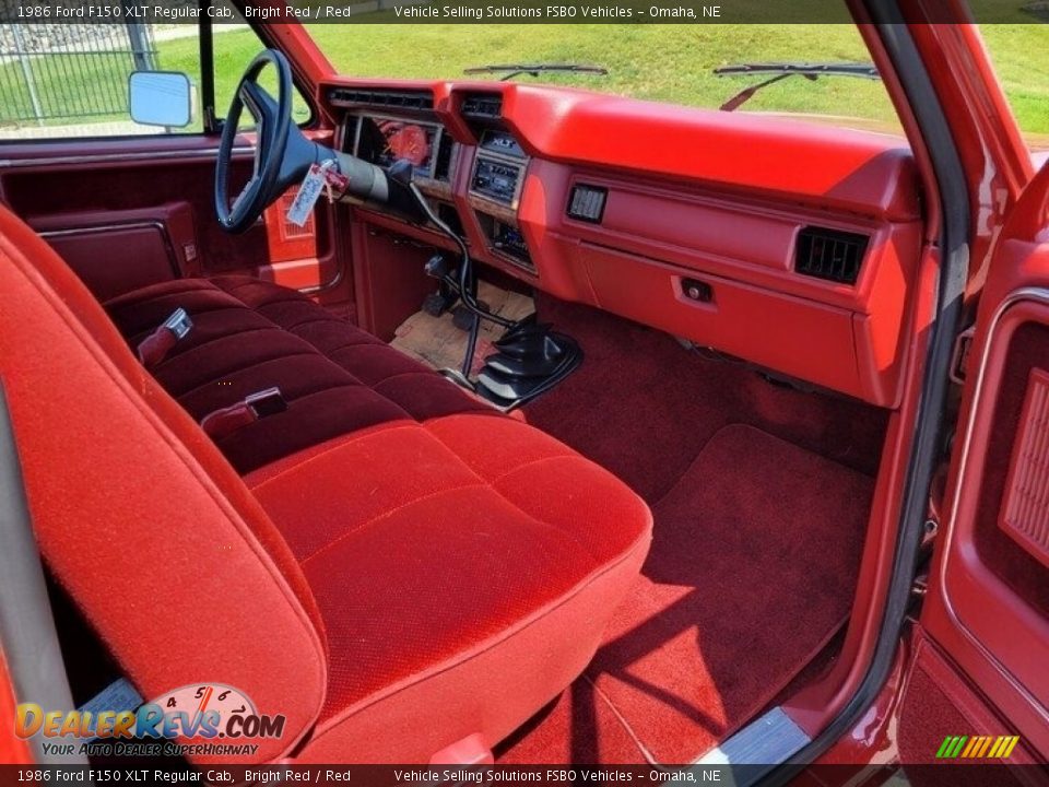 Red Interior - 1986 Ford F150 XLT Regular Cab Photo #4