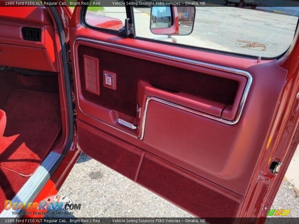 Door Panel of 1986 Ford F150 XLT Regular Cab Photo #5