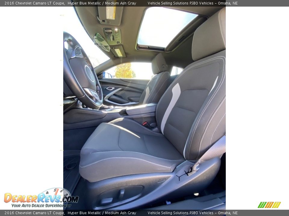 2016 Chevrolet Camaro LT Coupe Hyper Blue Metallic / Medium Ash Gray Photo #3