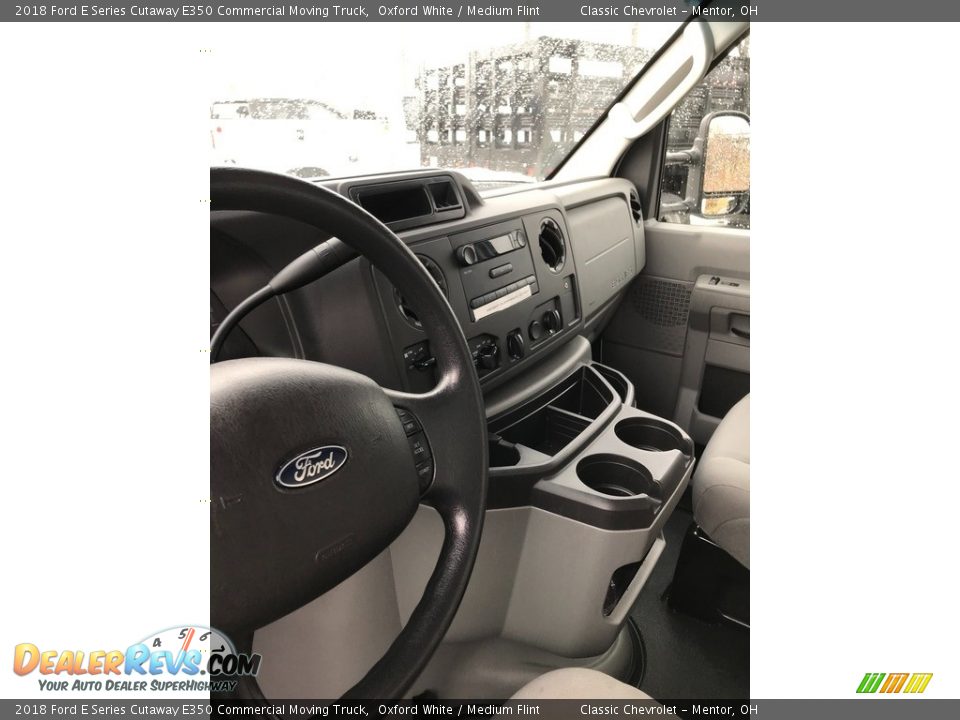 2018 Ford E Series Cutaway E350 Commercial Moving Truck Oxford White / Medium Flint Photo #11