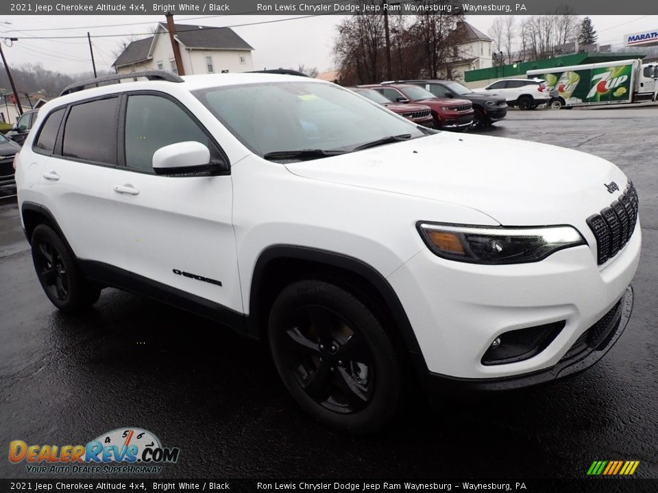 2021 Jeep Cherokee Altitude 4x4 Bright White / Black Photo #8