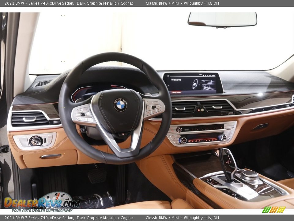 Dashboard of 2021 BMW 7 Series 740i xDrive Sedan Photo #6