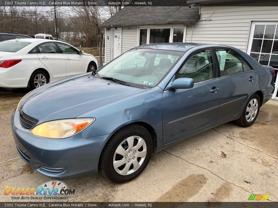 2002 Toyota Camry XLE Catalina Blue Metallic / Stone Photo #2