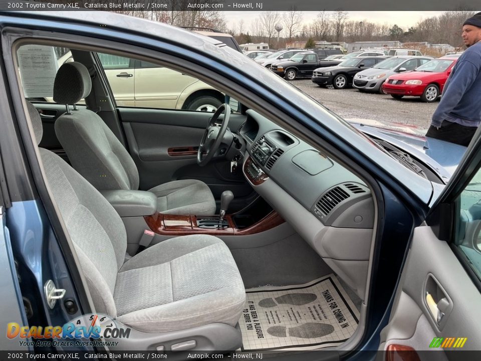 2002 Toyota Camry XLE Catalina Blue Metallic / Stone Photo #13