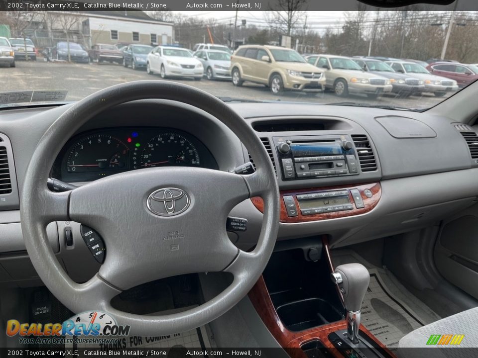 2002 Toyota Camry XLE Catalina Blue Metallic / Stone Photo #19