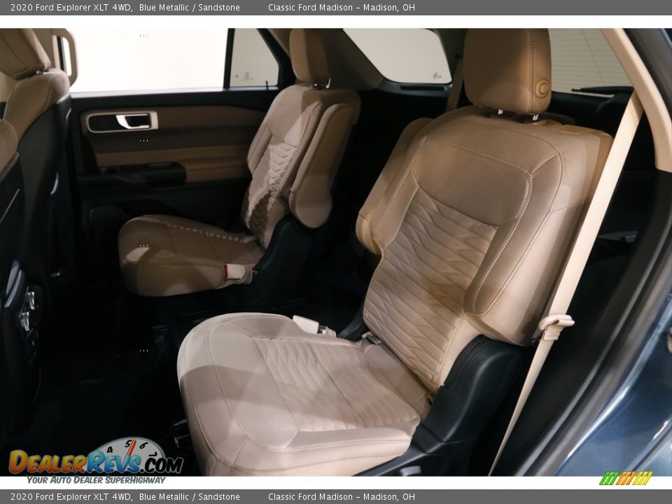 2020 Ford Explorer XLT 4WD Blue Metallic / Sandstone Photo #17