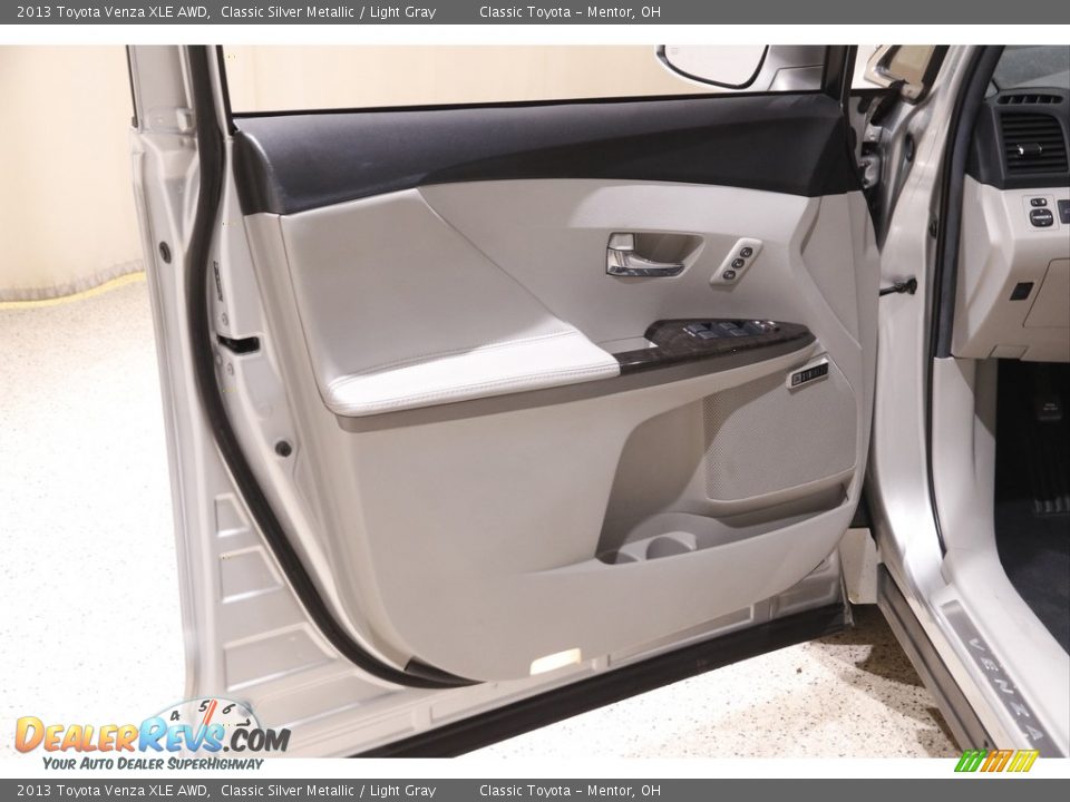 2013 Toyota Venza XLE AWD Classic Silver Metallic / Light Gray Photo #4