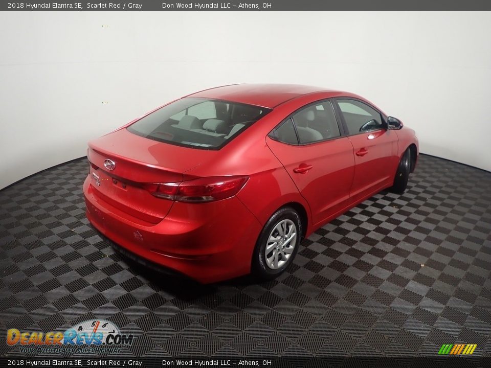 2018 Hyundai Elantra SE Scarlet Red / Gray Photo #16