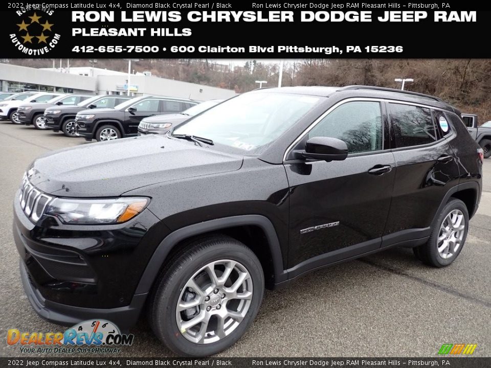 2022 Jeep Compass Latitude Lux 4x4 Diamond Black Crystal Pearl / Black Photo #1