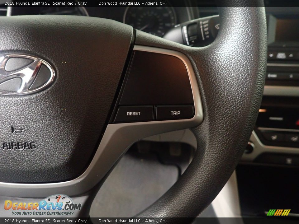 2018 Hyundai Elantra SE Scarlet Red / Gray Photo #28