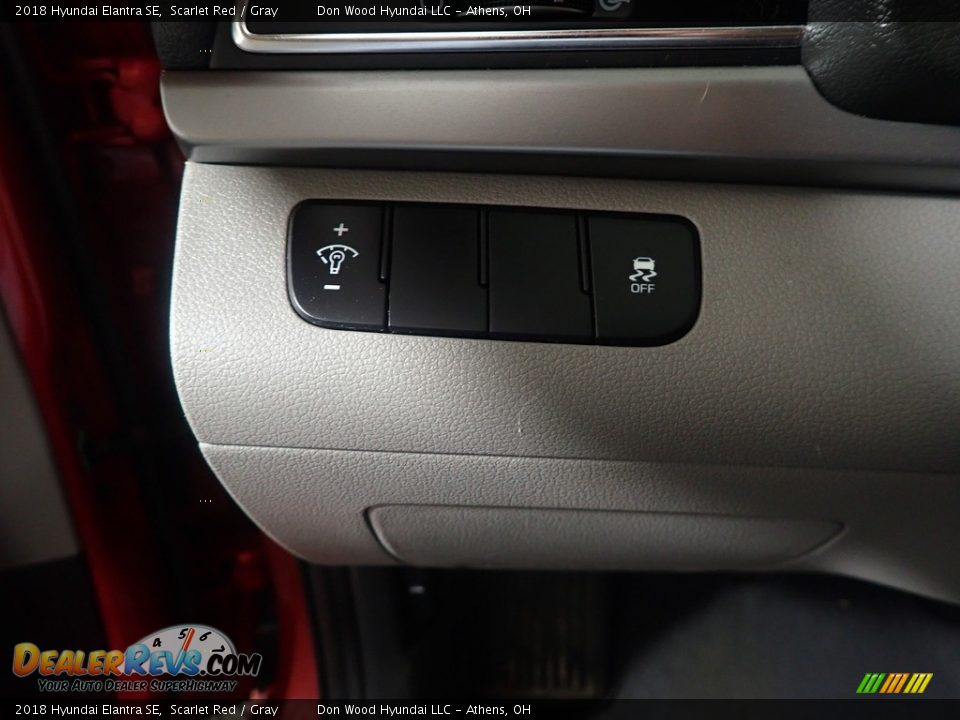 2018 Hyundai Elantra SE Scarlet Red / Gray Photo #29