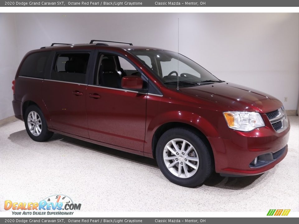 2020 Dodge Grand Caravan SXT Octane Red Pearl / Black/Light Graystone Photo #1