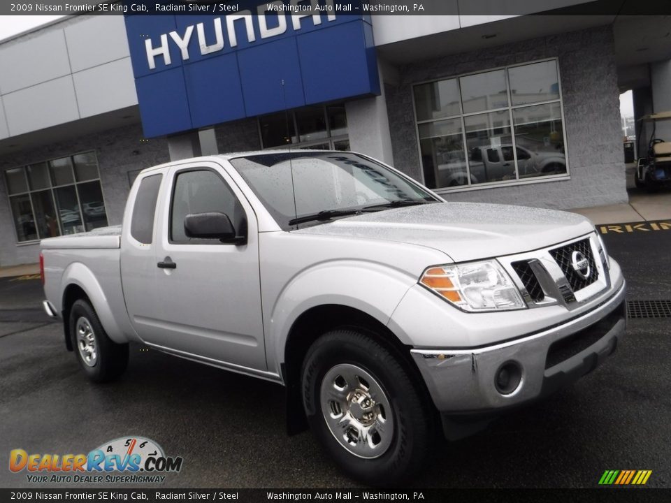 2009 Nissan Frontier SE King Cab Radiant Silver / Steel Photo #2