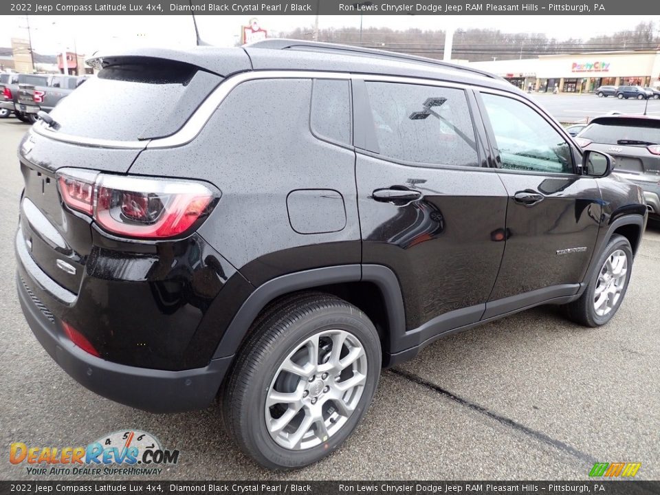 2022 Jeep Compass Latitude Lux 4x4 Diamond Black Crystal Pearl / Black Photo #6