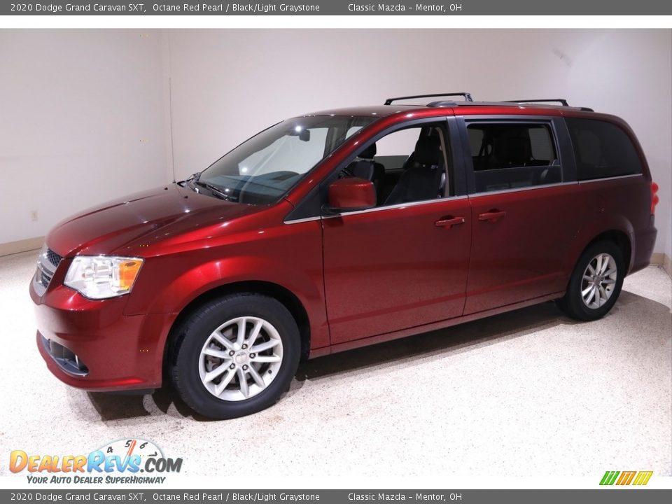 2020 Dodge Grand Caravan SXT Octane Red Pearl / Black/Light Graystone Photo #3