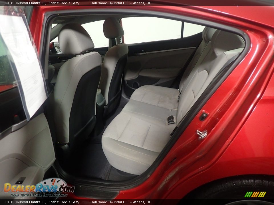2018 Hyundai Elantra SE Scarlet Red / Gray Photo #33