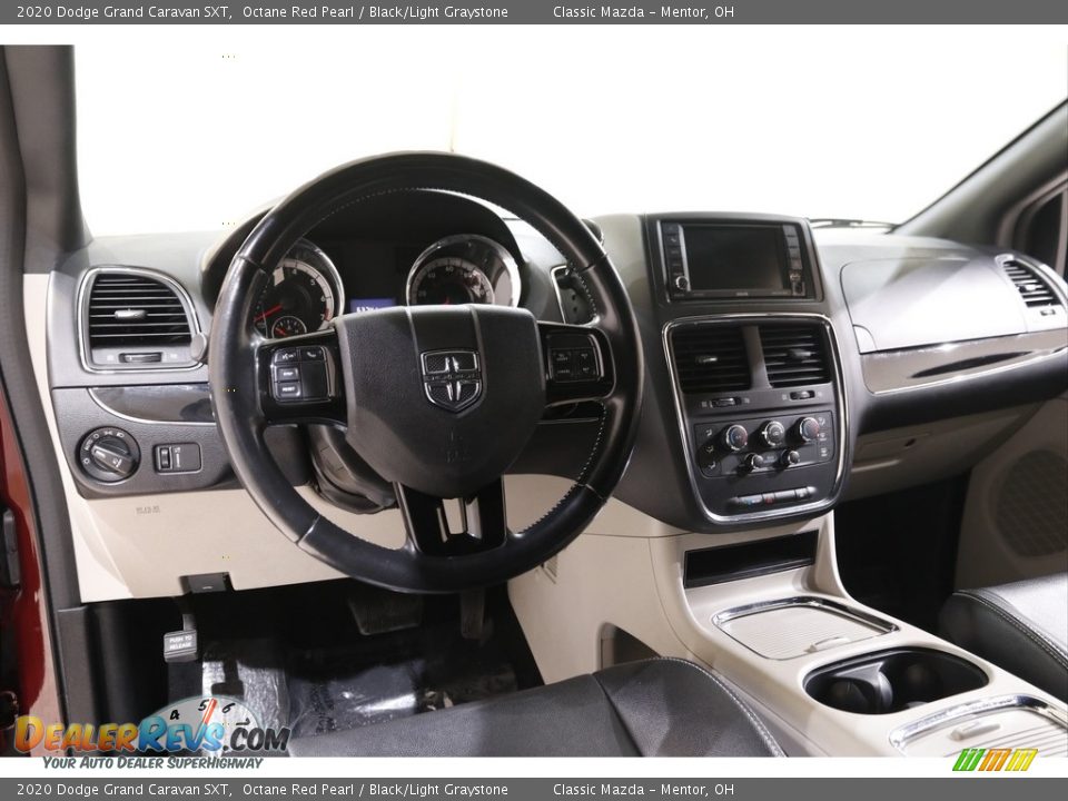 2020 Dodge Grand Caravan SXT Octane Red Pearl / Black/Light Graystone Photo #6