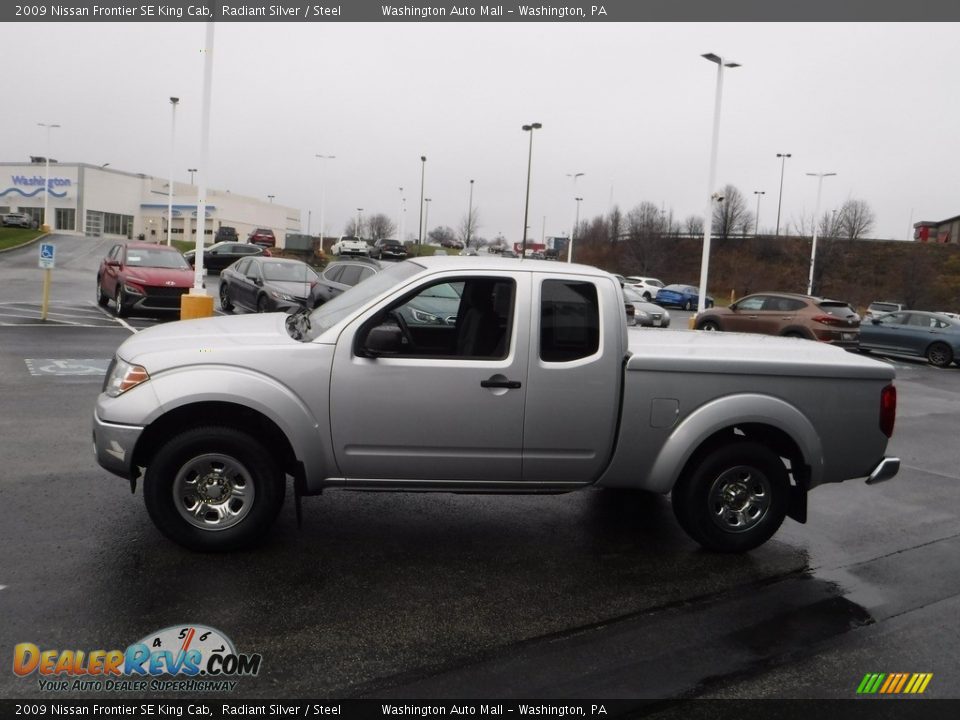 2009 Nissan Frontier SE King Cab Radiant Silver / Steel Photo #9