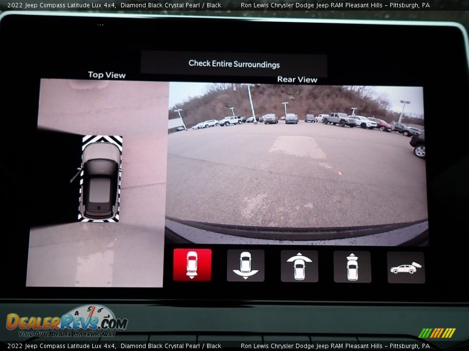 2022 Jeep Compass Latitude Lux 4x4 Diamond Black Crystal Pearl / Black Photo #19