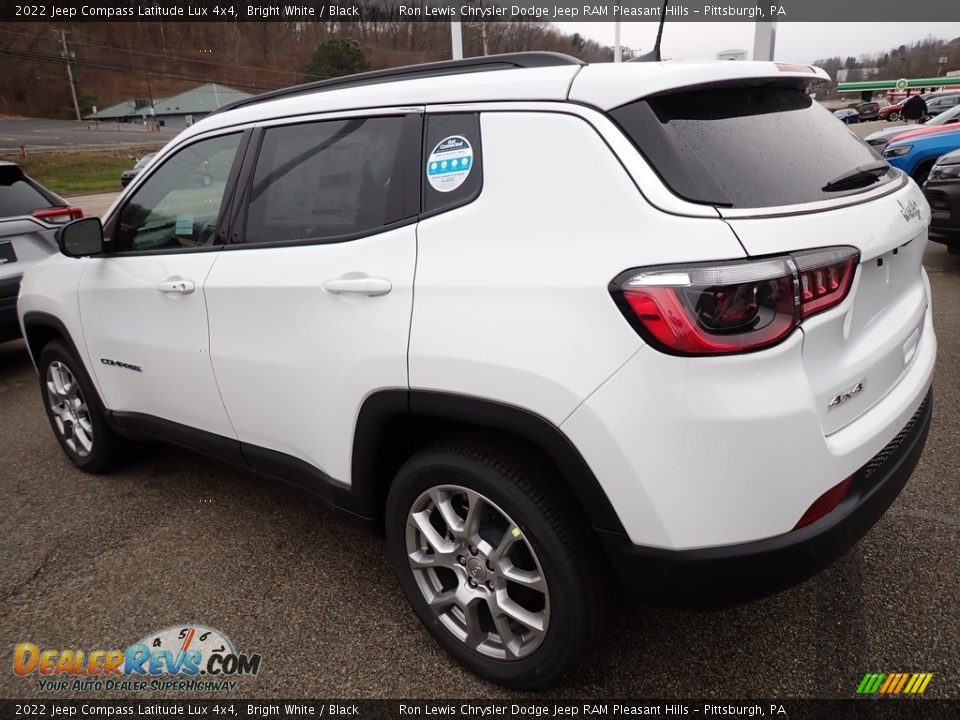 2022 Jeep Compass Latitude Lux 4x4 Bright White / Black Photo #3