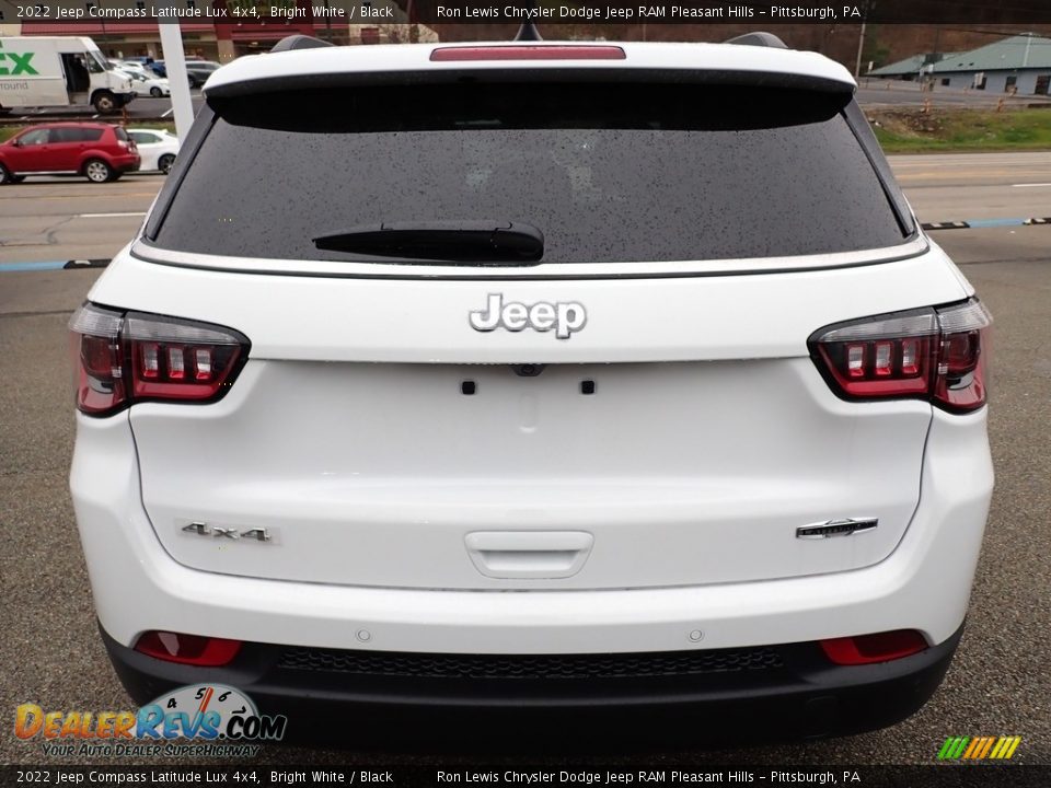 2022 Jeep Compass Latitude Lux 4x4 Bright White / Black Photo #4