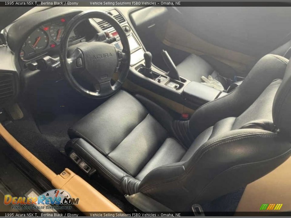 Front Seat of 1995 Acura NSX T Photo #10