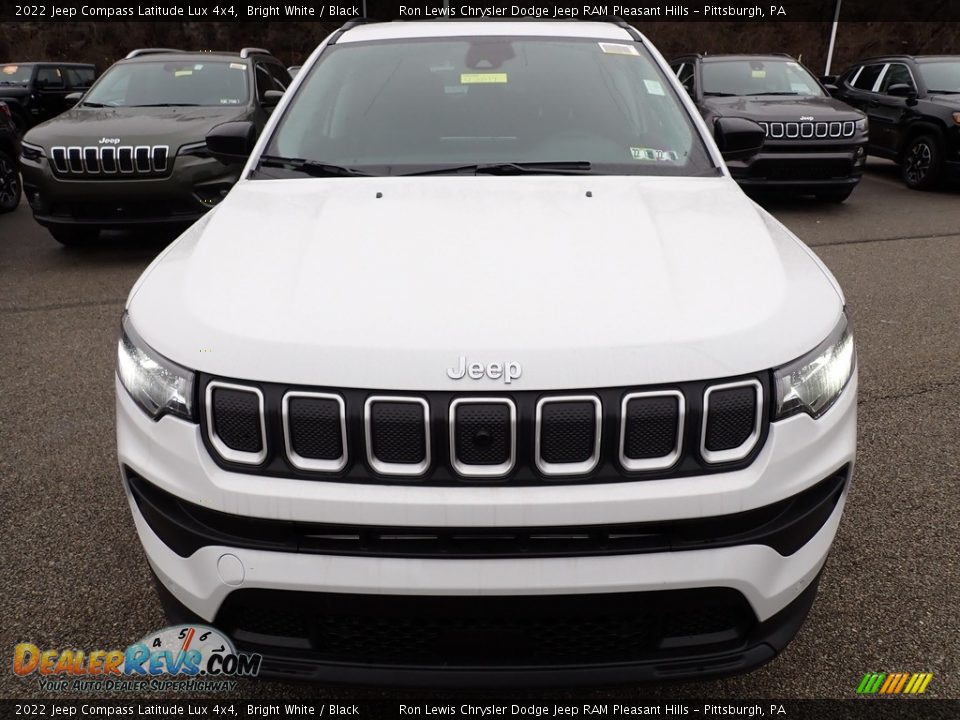2022 Jeep Compass Latitude Lux 4x4 Bright White / Black Photo #9
