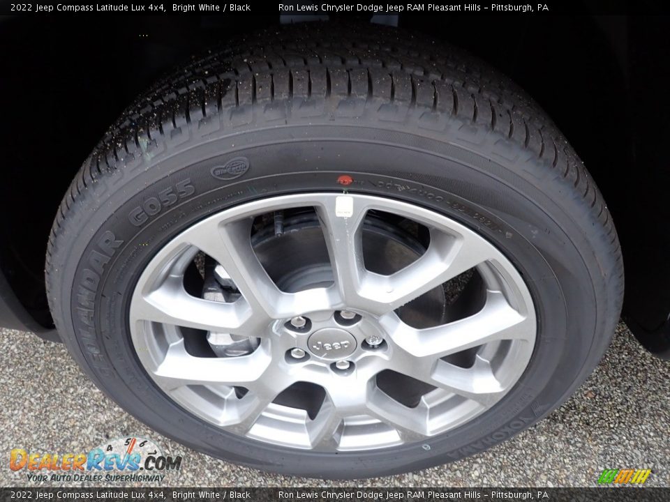 2022 Jeep Compass Latitude Lux 4x4 Bright White / Black Photo #10