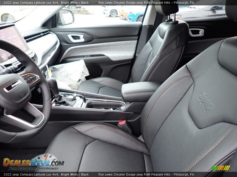 2022 Jeep Compass Latitude Lux 4x4 Bright White / Black Photo #11