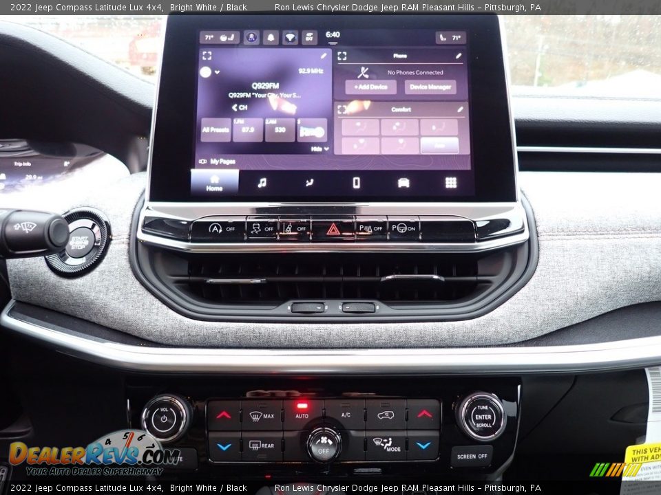 2022 Jeep Compass Latitude Lux 4x4 Bright White / Black Photo #20