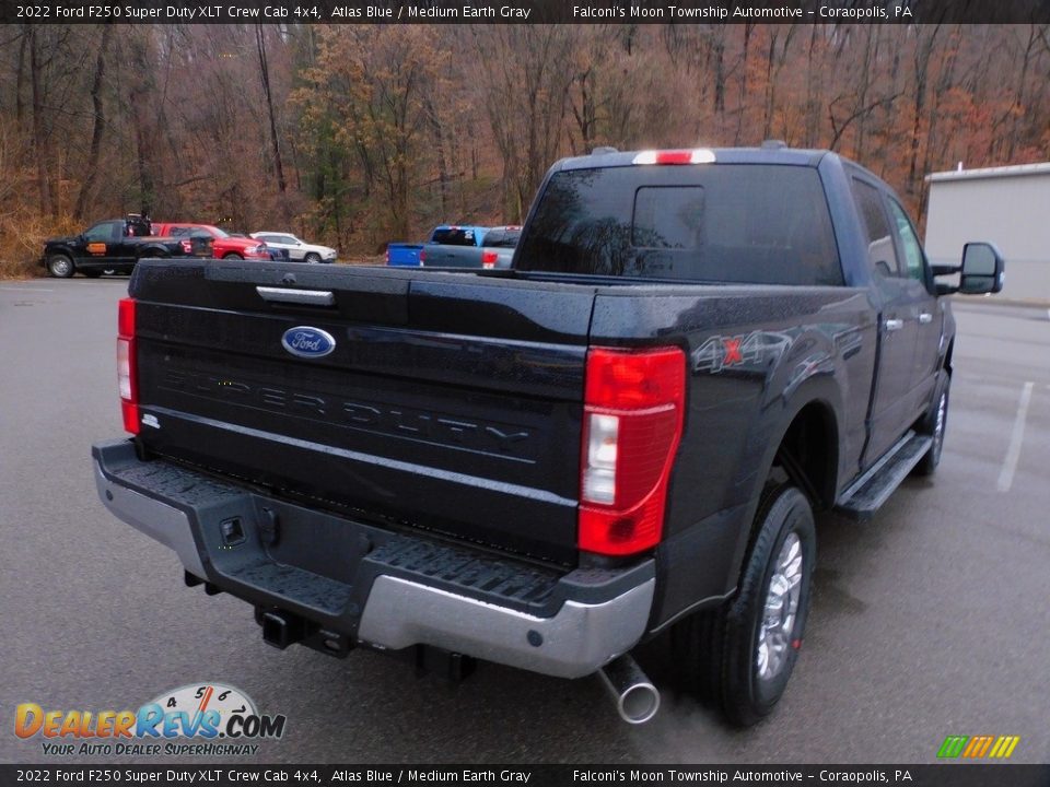 2022 Ford F250 Super Duty XLT Crew Cab 4x4 Atlas Blue / Medium Earth Gray Photo #2