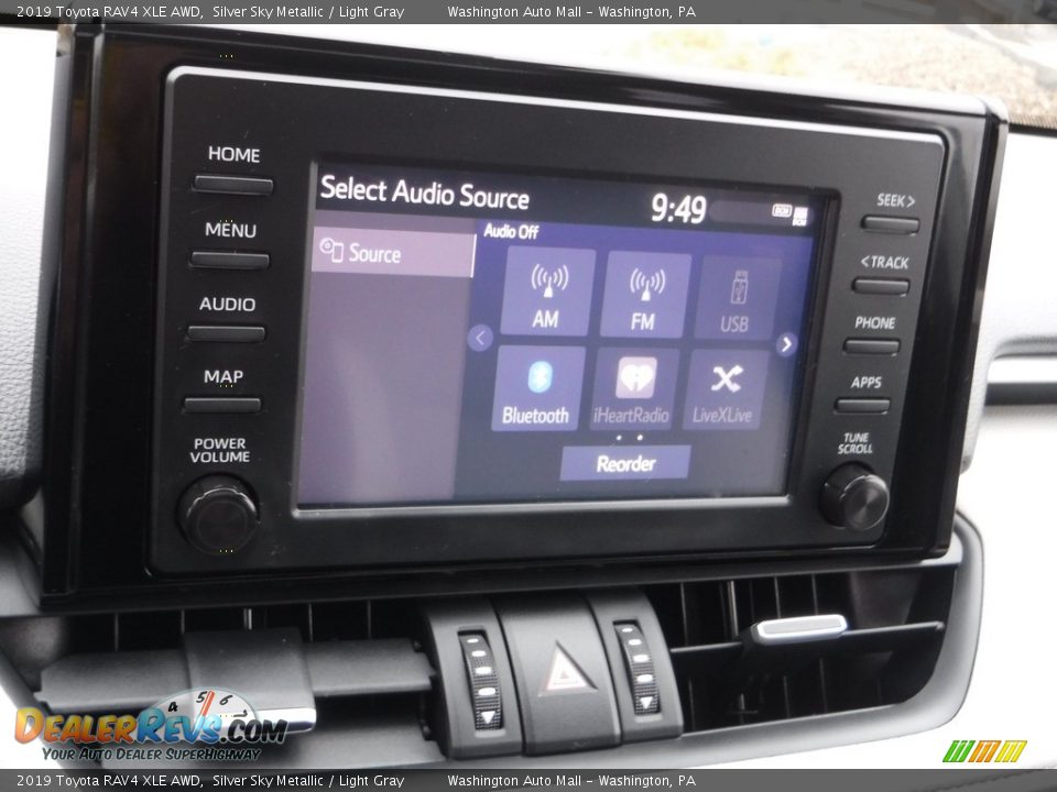 2019 Toyota RAV4 XLE AWD Silver Sky Metallic / Light Gray Photo #4