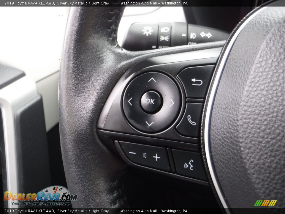 2019 Toyota RAV4 XLE AWD Silver Sky Metallic / Light Gray Photo #8