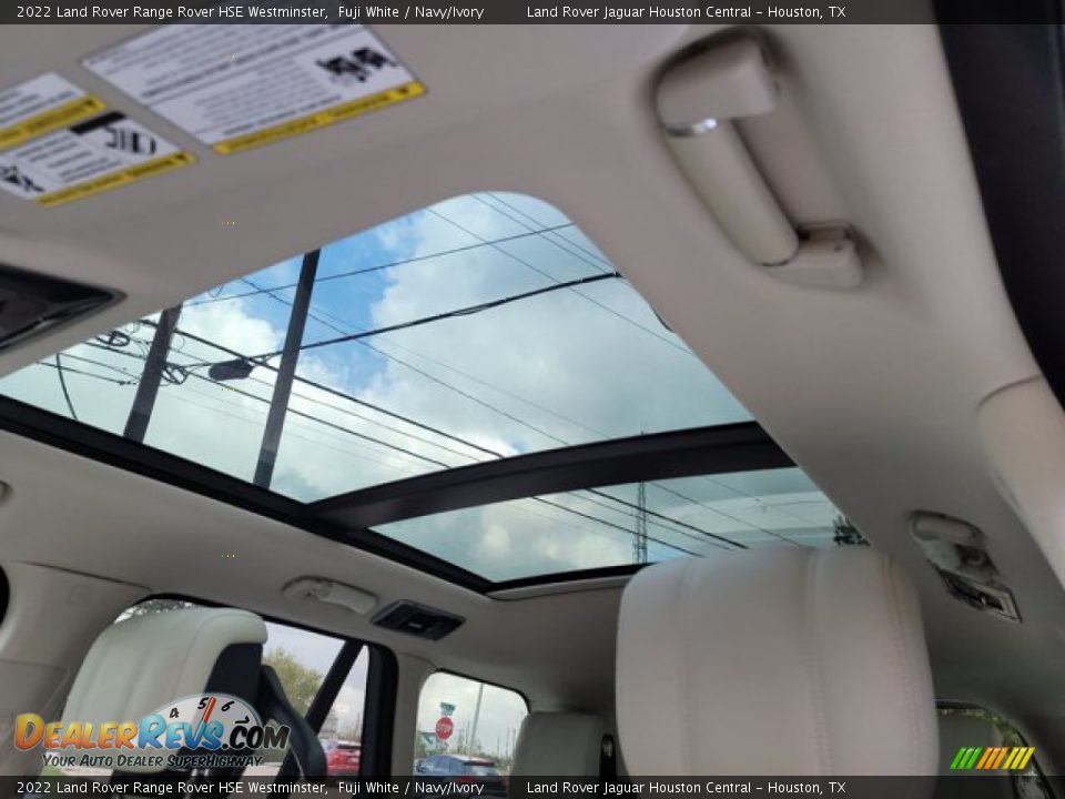 Sunroof of 2022 Land Rover Range Rover HSE Westminster Photo #24