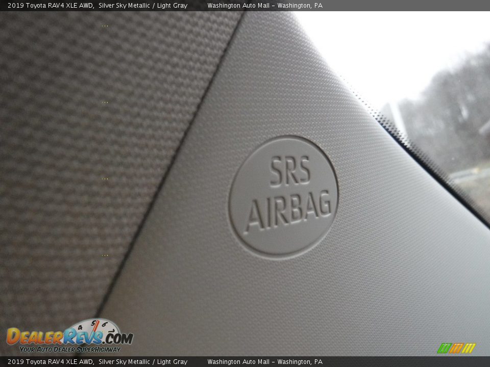 2019 Toyota RAV4 XLE AWD Silver Sky Metallic / Light Gray Photo #24