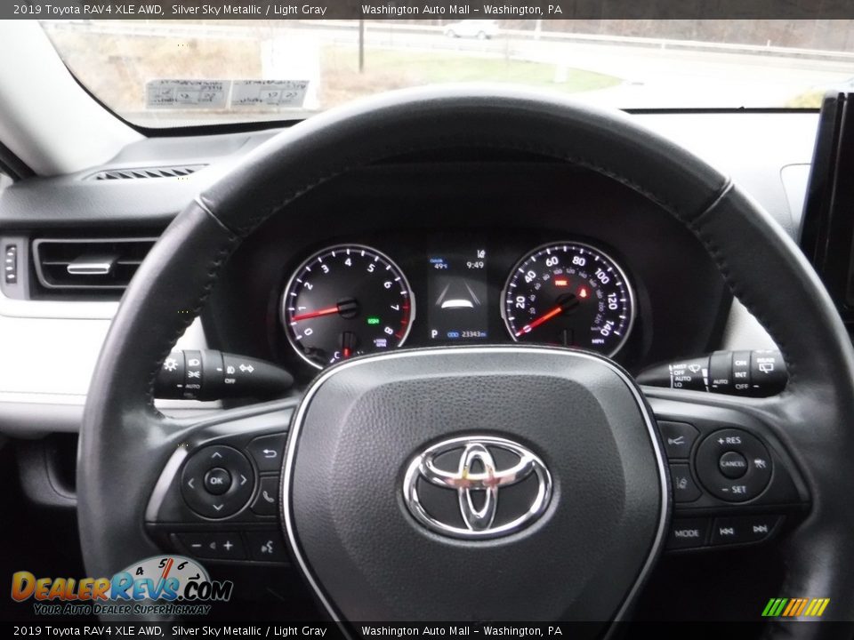 2019 Toyota RAV4 XLE AWD Silver Sky Metallic / Light Gray Photo #28