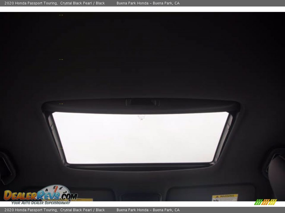 2020 Honda Passport Touring Crystal Black Pearl / Black Photo #18