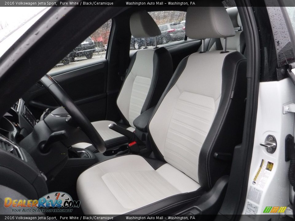 Front Seat of 2016 Volkswagen Jetta Sport Photo #18