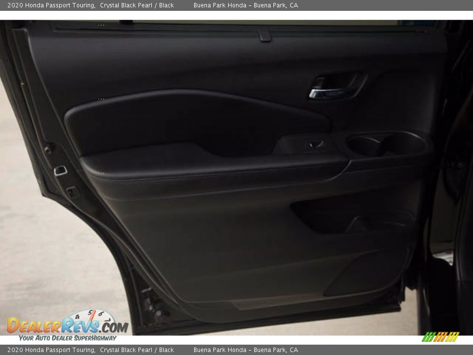 2020 Honda Passport Touring Crystal Black Pearl / Black Photo #31