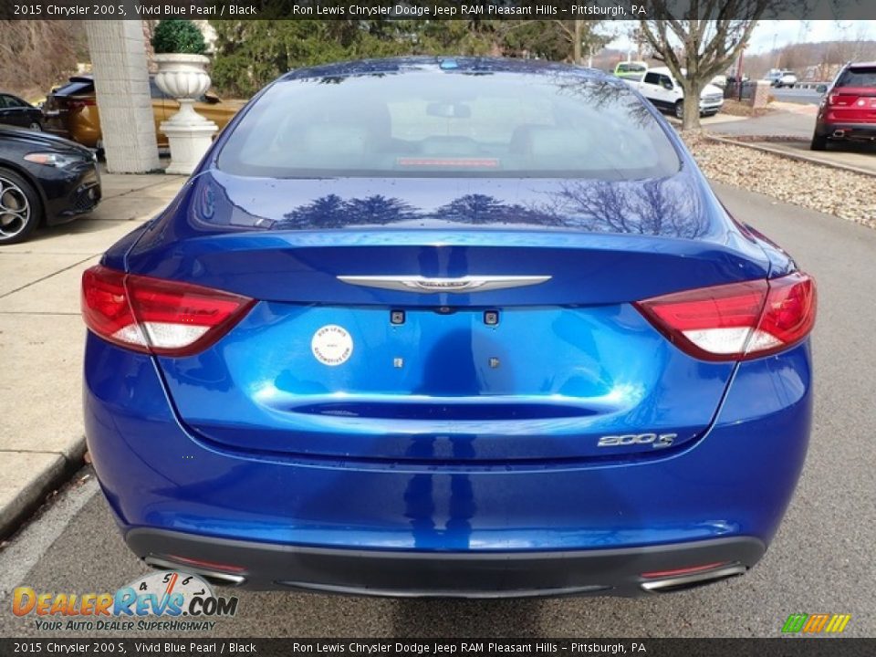 2015 Chrysler 200 S Vivid Blue Pearl / Black Photo #3