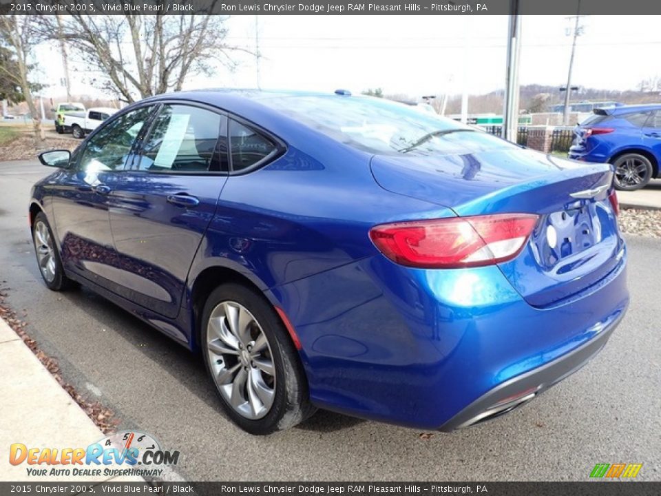 2015 Chrysler 200 S Vivid Blue Pearl / Black Photo #5