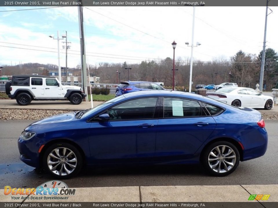 2015 Chrysler 200 S Vivid Blue Pearl / Black Photo #6