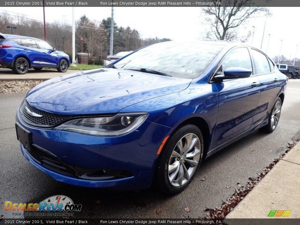 2015 Chrysler 200 S Vivid Blue Pearl / Black Photo #7