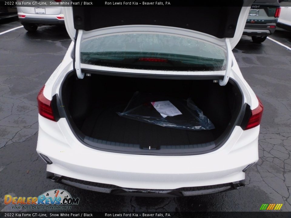 2022 Kia Forte GT-Line Snow White Pearl / Black Photo #4