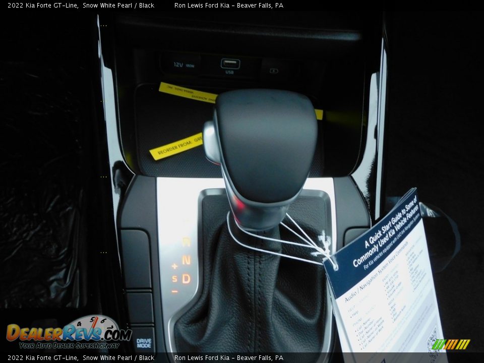 2022 Kia Forte GT-Line Snow White Pearl / Black Photo #18