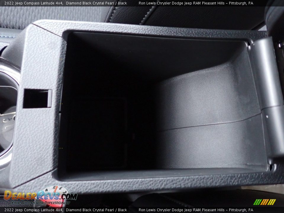 2022 Jeep Compass Latitude 4x4 Diamond Black Crystal Pearl / Black Photo #18